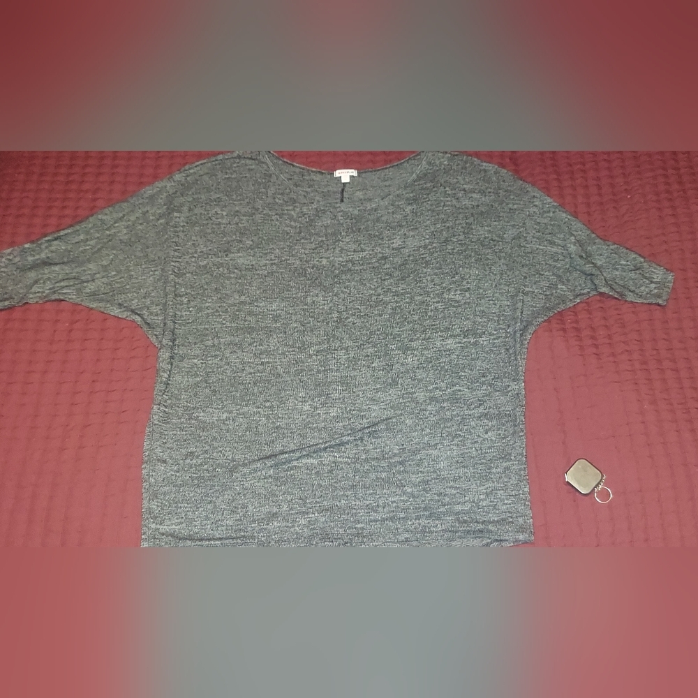 Like New Bongo Plus Black/Gray Knit Top 2x